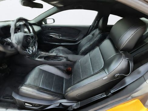 Used 2022 Ford Mustang GT Premium w/ Equipment Group 401A RWD image 12