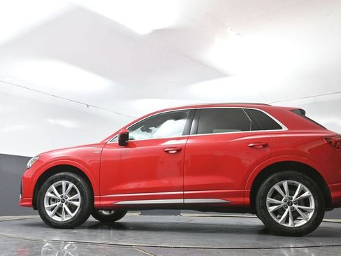 Used 2025 Audi Q3 2.0T Premium AWD/4WD image 56