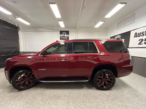 Used 2017 GMC Yukon SLE image 7