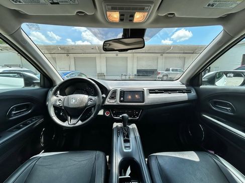 Used 2020 Honda HR-V EX-L image 9