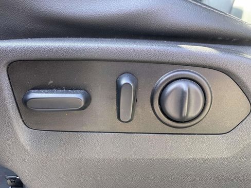 Used 2020 Chevrolet Silverado 1500 LTZ AWD/4WD image 15