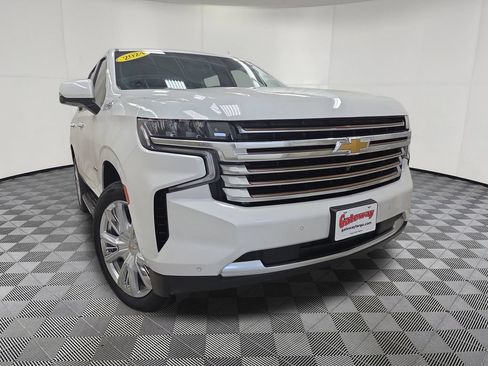 Used 2024 Chevrolet Tahoe High Country w/ Advanced Technology Package AWD/4WD image 2