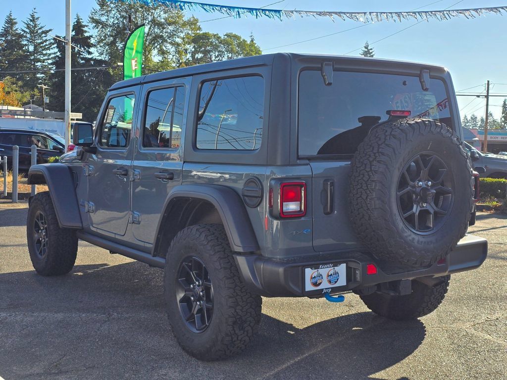 Used 2024 Jeep Wrangler Unlimited AWD/4WD image 6