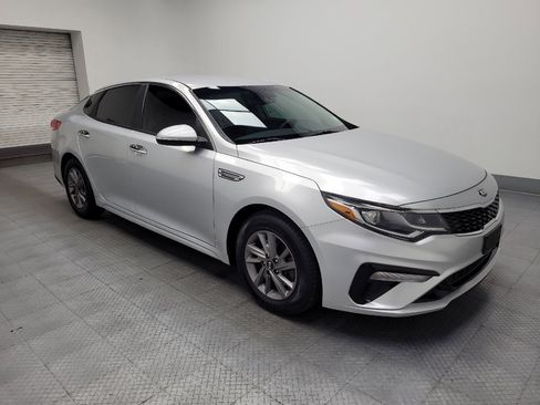 Used 2020 Kia Optima LX FWD image 11