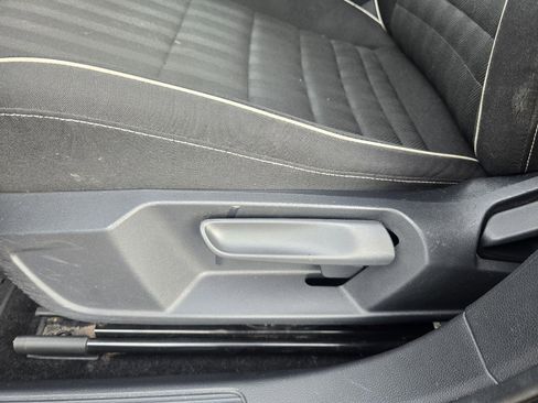 Used 2023 Volkswagen Jetta Sport image 16