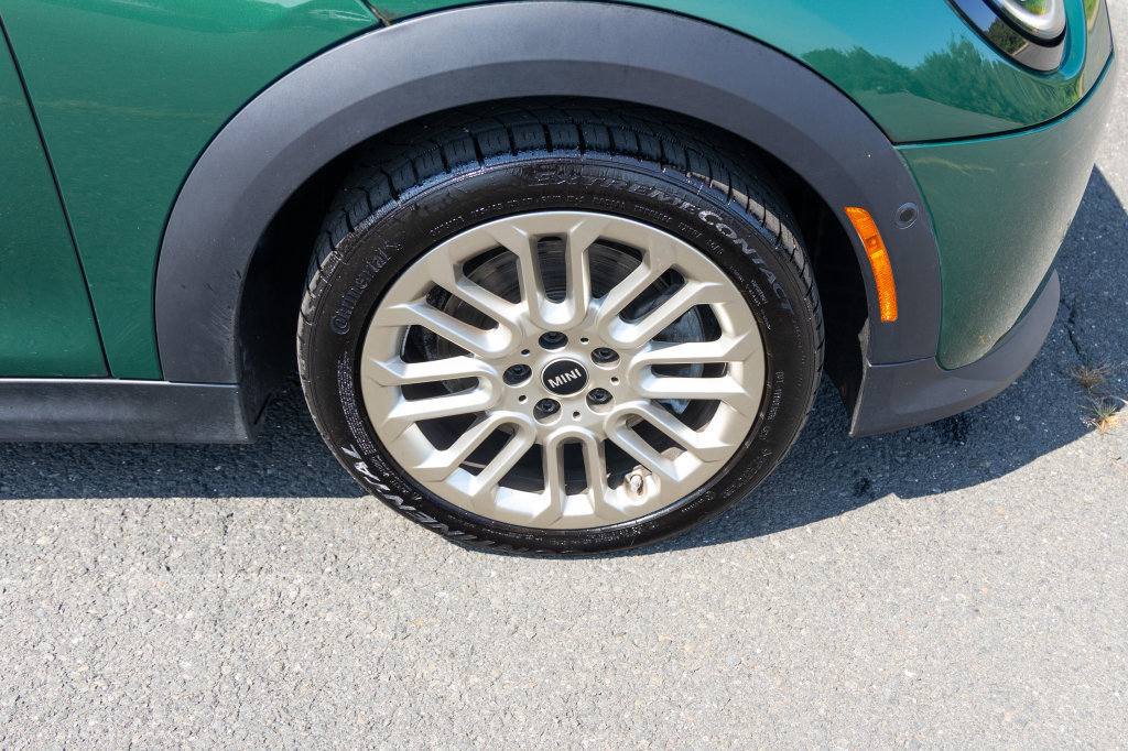 Used 2025 MINI Cooper S FWD image 8