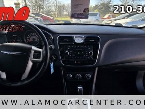 Used 2013 Chrysler 200 Touring image 17