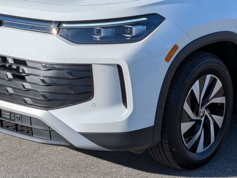 New 2026 Volkswagen Tiguan S FWD image 9