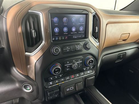 Used 2022 Chevrolet Silverado 3500 High Country w/ Snow Plow Prep/Camper Package image 17