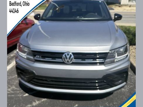 Used 2021 Volkswagen Tiguan SE R-Line w/ 3rd Row Seat Package AWD/4WD image 1
