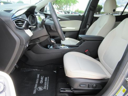 Used 2023 Buick Encore GX Select w/ Experience Buick Package FWD image 19