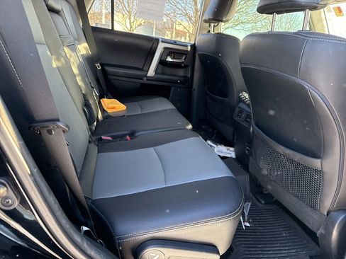 Used 2019 Toyota 4Runner SR5 Premium image 15