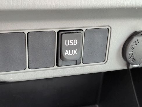 Used 2014 Toyota Tacoma 4x4 Double Cab w/ TRD Sport Package image 20