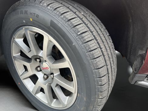 Used 2020 GMC Yukon XL Denali AWD/4WD image 10