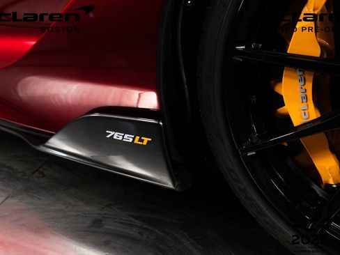 Used 2021 McLaren 765LT RWD image 25