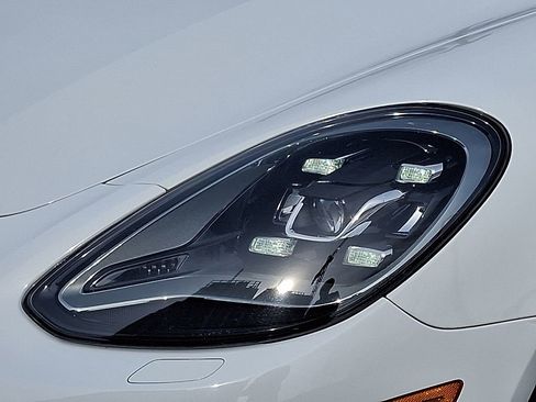 Used 2019 Porsche Panamera 4 image 11