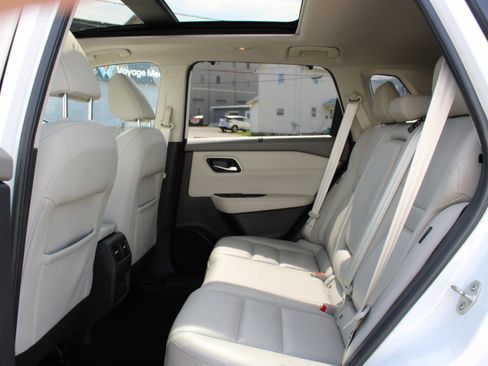 Certified 2021 Nissan Rogue SL image 12