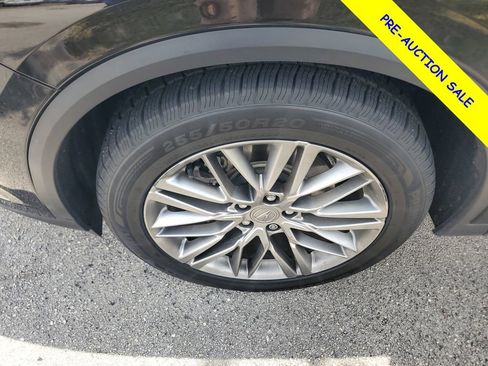 Certified 2023 Acura MDX SH-AWD w/ Advance Package image 4
