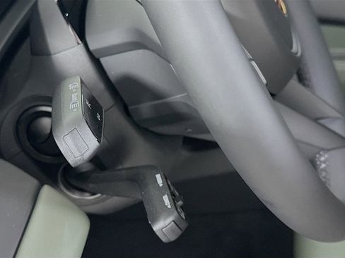 New 2026 Porsche Macan 4S Electric AWD/4WD image 11