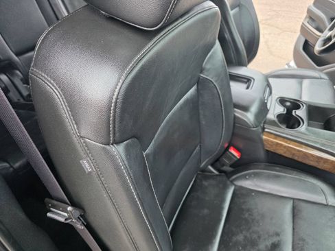 Used 2019 Chevrolet Tahoe LT RWD image 26
