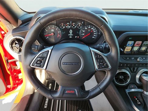Used 2016 Chevrolet Camaro SS image 15