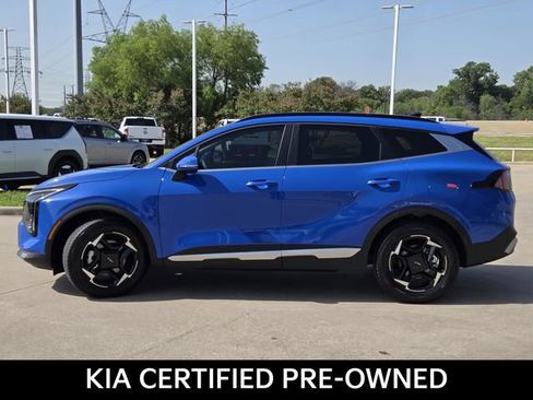 Certified 2026 Kia Sportage EX w/ EX Panorama Roof Package FWD image 3