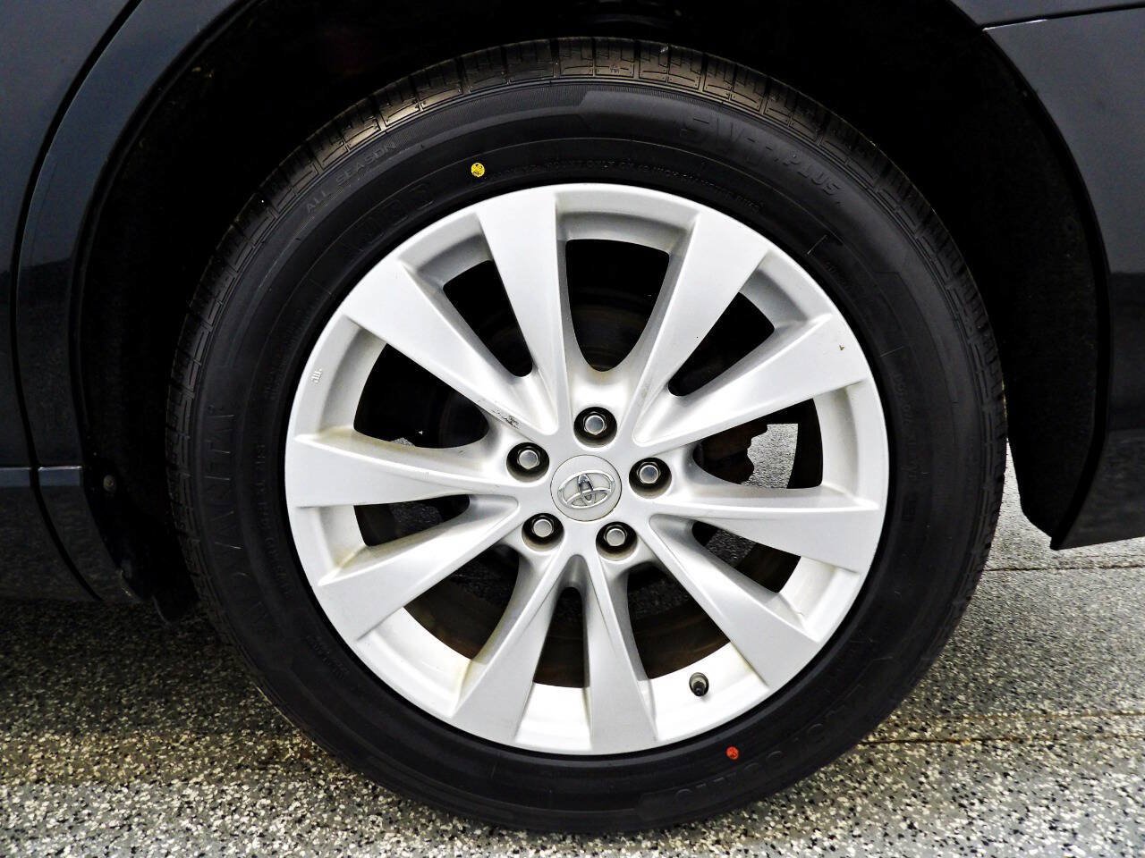 Used 2014 Toyota Venza XLE w/ XLE Premium Package FWD image 21