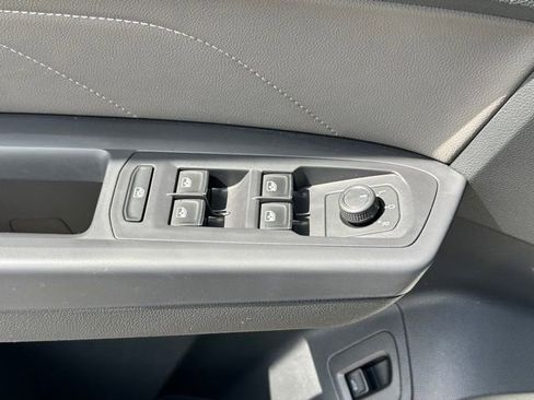 Used 2021 Volkswagen Atlas SE FWD image 25