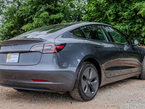 Used 2019 Tesla Model 3 Standard Range Plus RWD image 5
