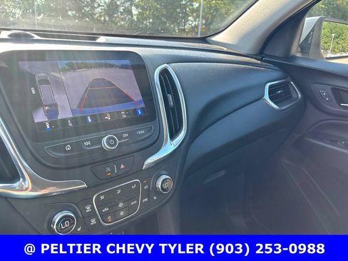 Used 2022 Chevrolet Equinox LT FWD image 16