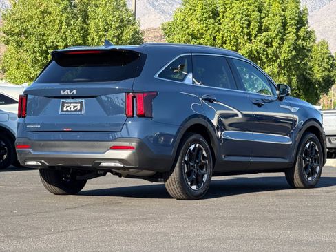 New 2026 Kia Sorento S w/ S Panoramic Sunroof Package image 3