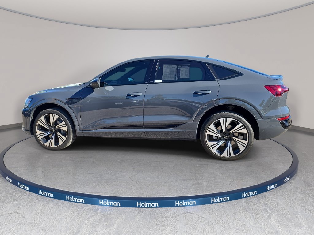 Used 2024 Audi Q8 e-tron Prestige w/ Prestige Package AWD/4WD image 9