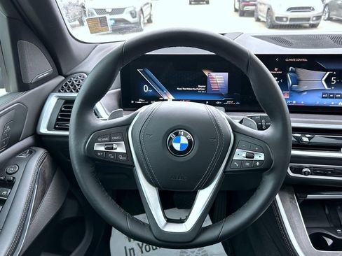 Used 2024 BMW X5 xDrive40i w/ Premium Package image 11