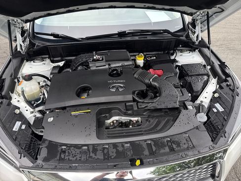Used 2023 INFINITI QX50 Luxe AWD/4WD image 16