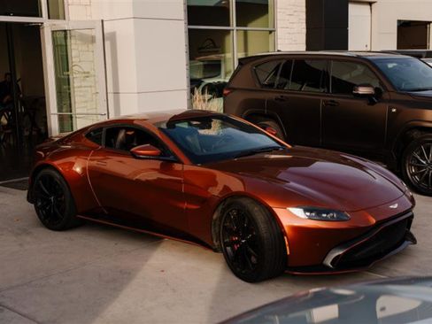 Used 2020 Aston Martin V8 Vantage Coupe image 7