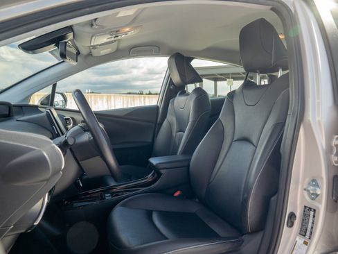 Used 2022 Toyota Prius Prime Limited FWD image 25