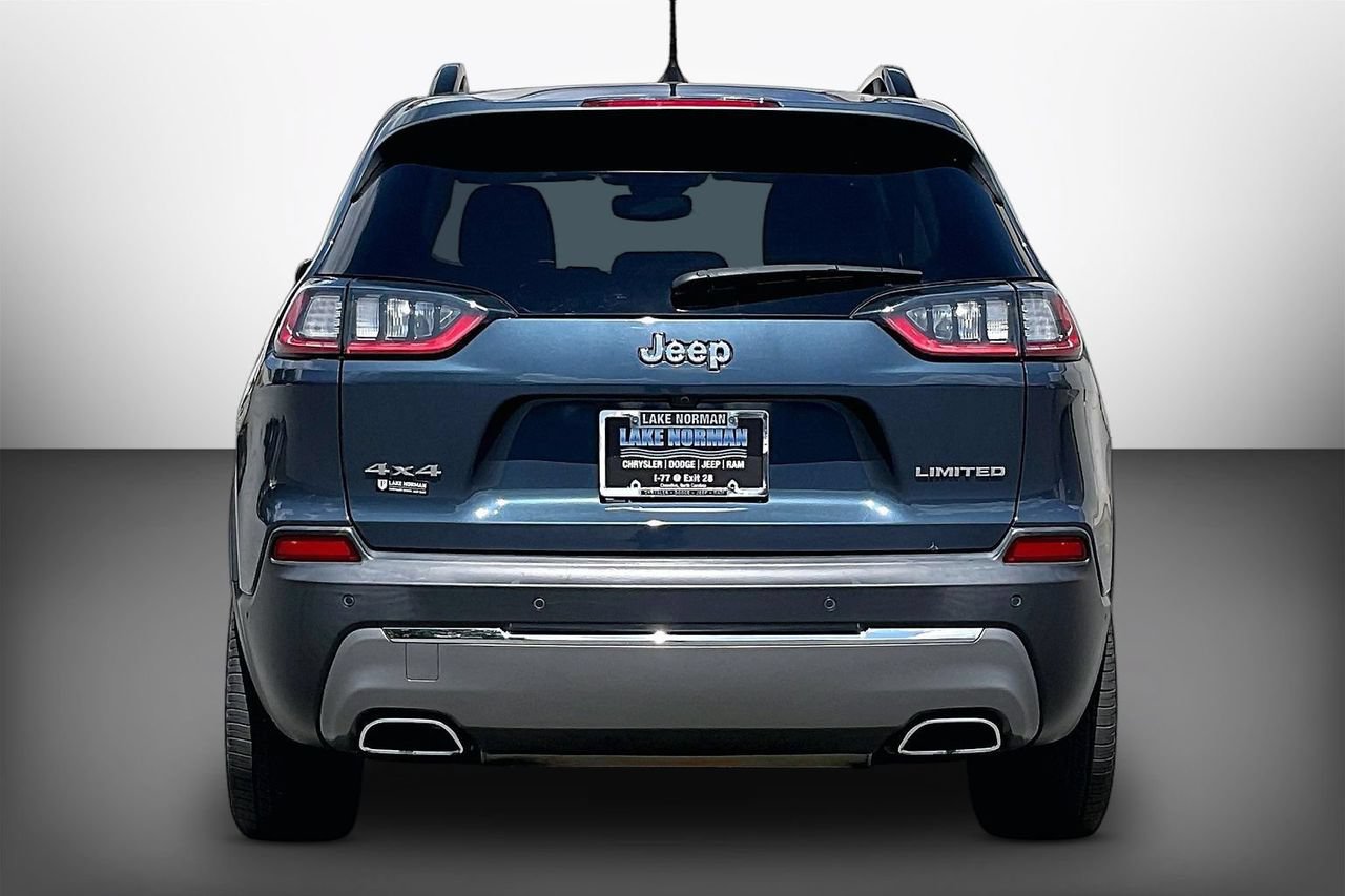 Certified 2022 Jeep Cherokee Limited w/ Elite Package AWD/4WD image 7