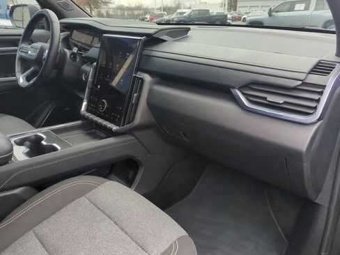 Certified 2025 GMC Acadia Elevation image 28