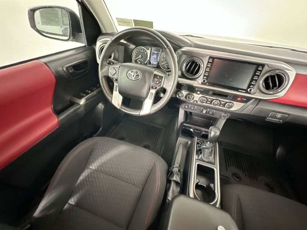 Used 2023 Toyota Tacoma SR5 w/ Technology Package AWD/4WD image 9