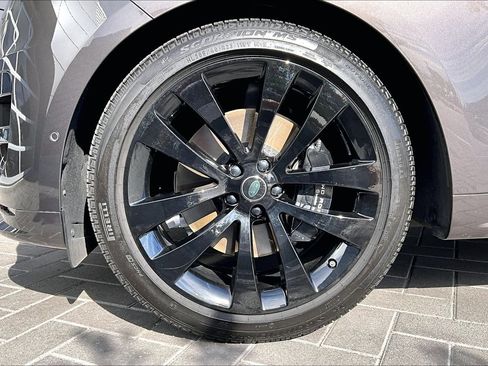 Used 2025 Land Rover Range Rover Sport Dynamic SE AWD/4WD image 9
