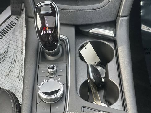 Certified 2025 Cadillac XT5 Premium Luxury image 16