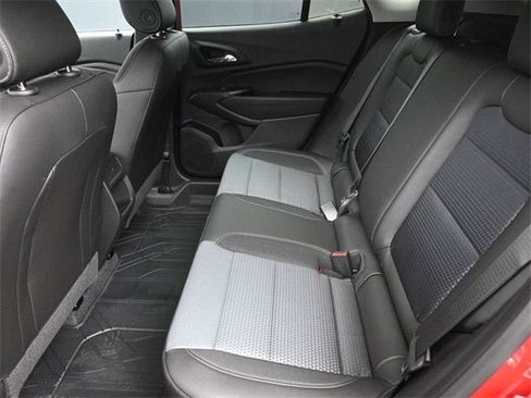 New 2026 Chevrolet Trax LT w/ Driver Confidence Package image 30