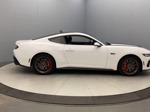 Used 2024 Ford Mustang GT Premium RWD image 6