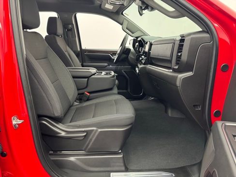 Used 2025 GMC Sierra 1500 Elevation image 33