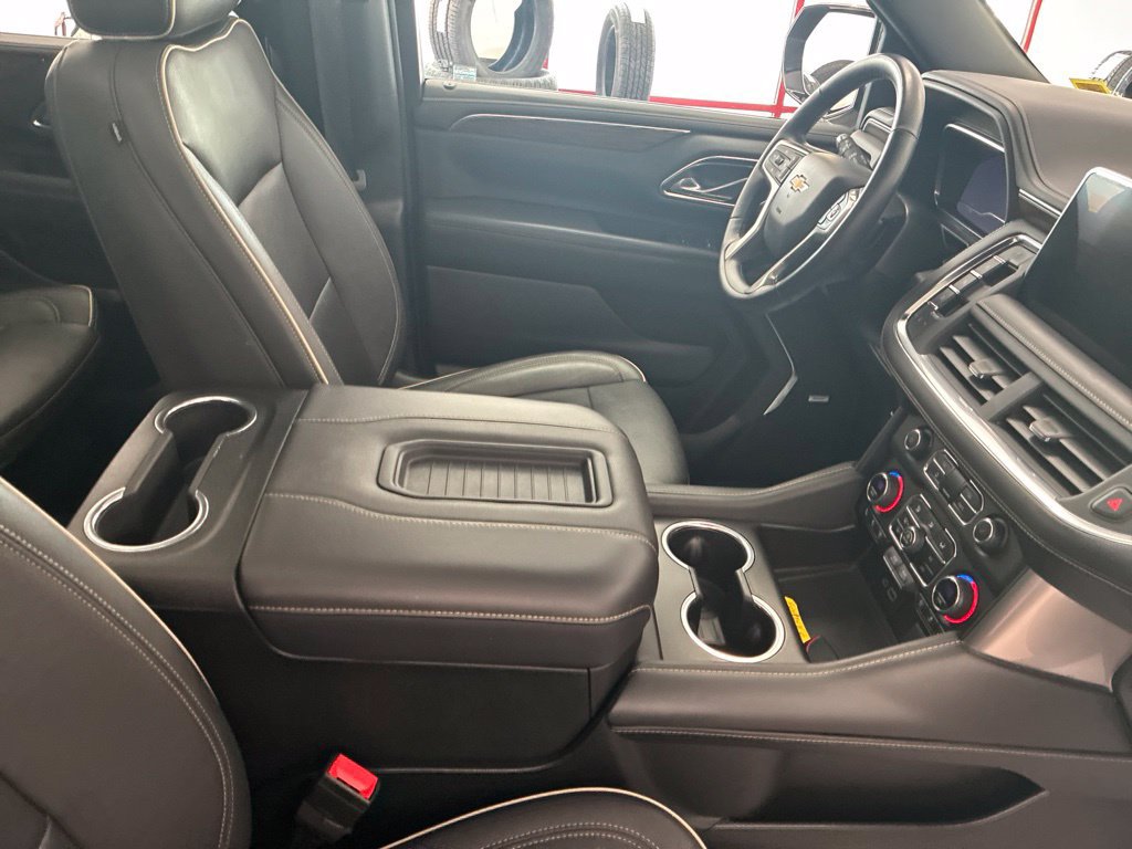 Used 2023 Chevrolet Suburban Premier w/ Premium Package 2 AWD/4WD image 61