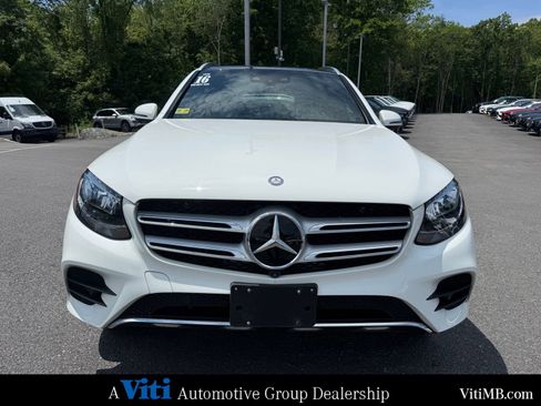 Used 2016 Mercedes-Benz GLC 300 4MATIC image 3
