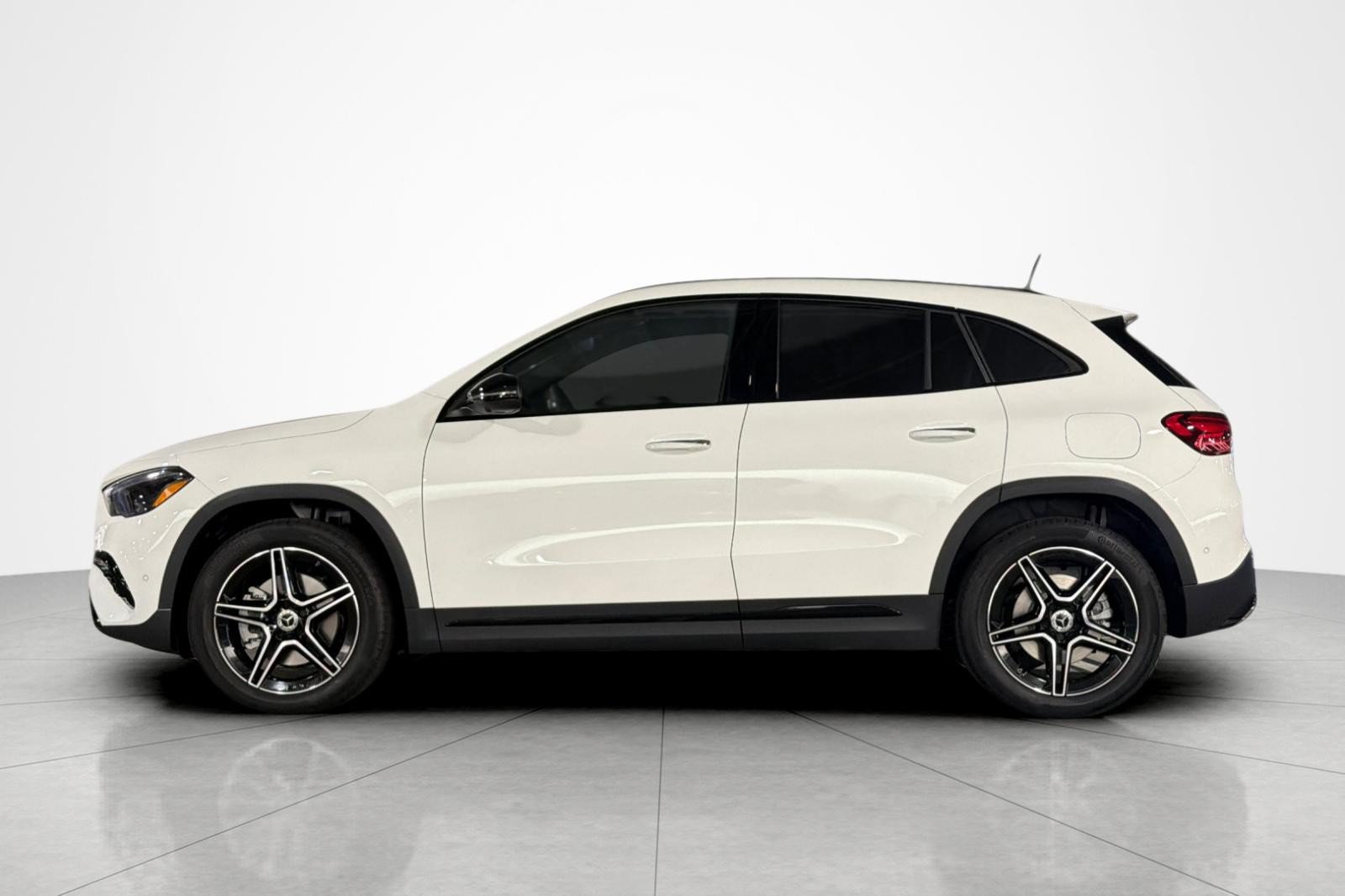 New 2026 Mercedes-Benz GLA 250 image 2