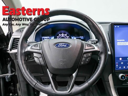 Used 2023 Ford Edge SEL image 10