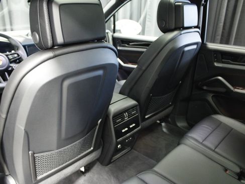 New 2026 Porsche Cayenne S AWD/4WD image 44