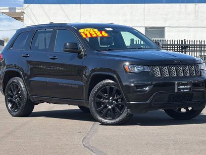 Used 2019 Jeep Grand Cherokee Altitude